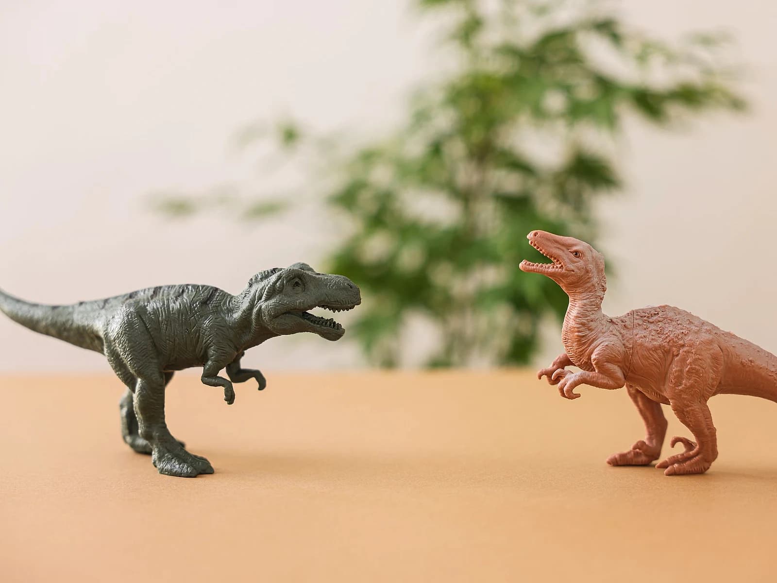 Dino Figurine Collector Set